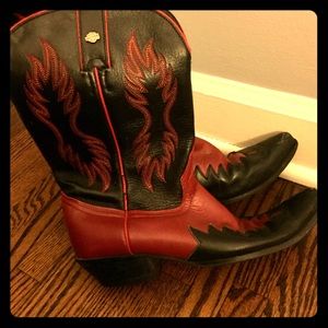 Women’s vintage Harley Davidson leather boots